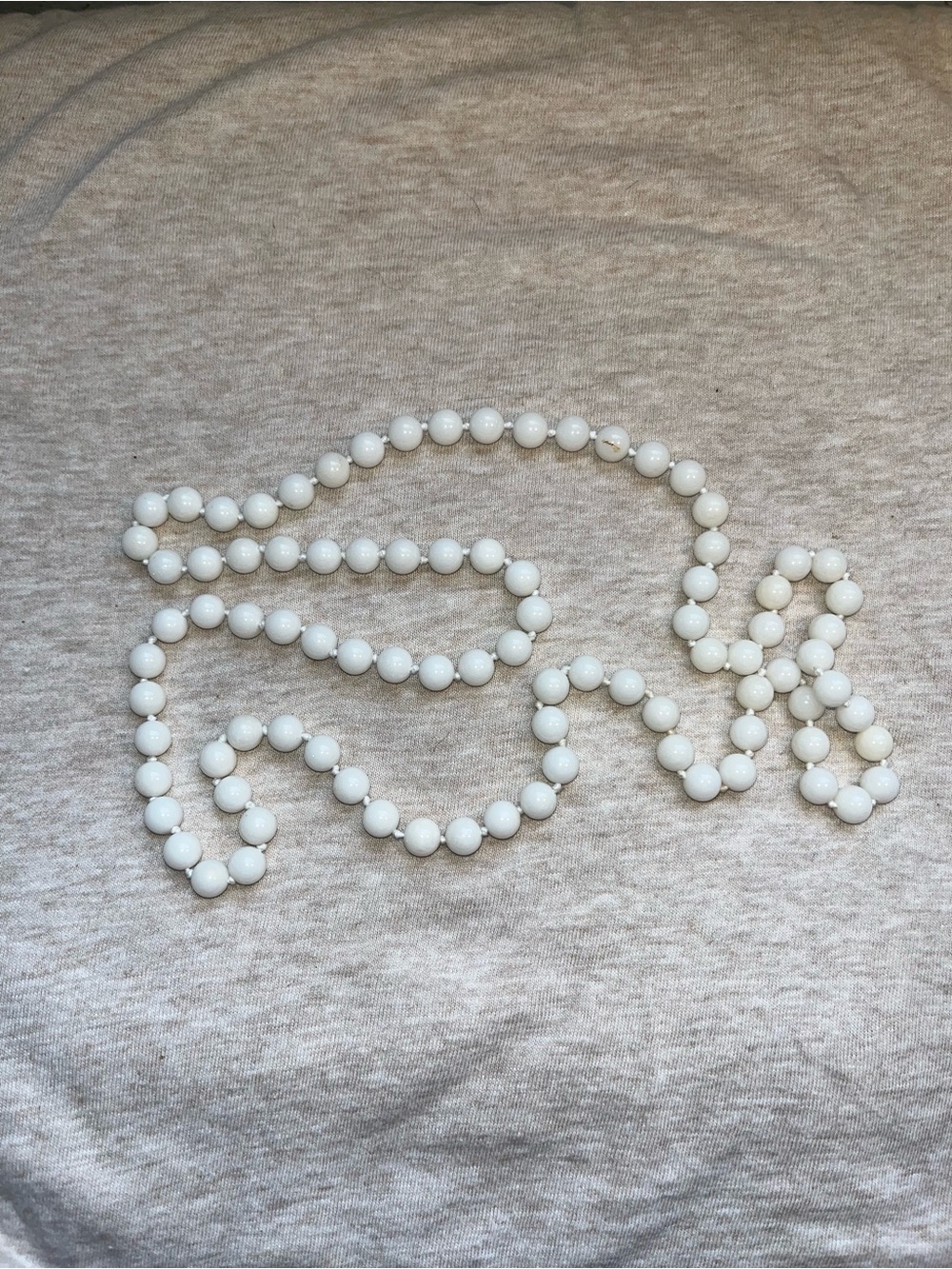 Classic White Agate Bead Necklace - Picture 2 of 6